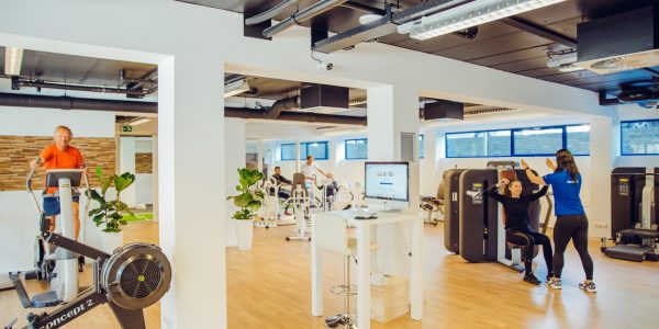 Fysiotherapie en chiropractie Hilversum - Movewell Hilversum #fysio #fysiotherapie #chiropractie #praktijk #Hilversum #movewell #movewellminute #behandeling #rugklachten #sportfysiotherapie #bekkenklachten #nekklachten