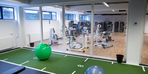 Fysiotherapie en chiropractie Hilversum - Movewell Hilversum #fysio #fysiotherapie #chiropractie #praktijk #Hilversum #movewell #movewellminute #behandeling #rugklachten #sportfysiotherapie #bekkenklachten #nekklachten